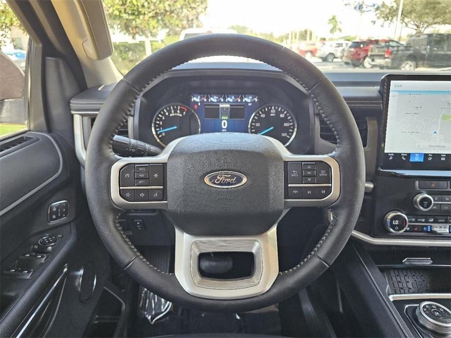 used 2022 Ford Expedition car, priced at $29,747