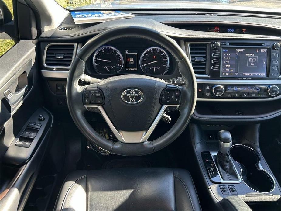 used 2019 Toyota Highlander car, priced at $22,748