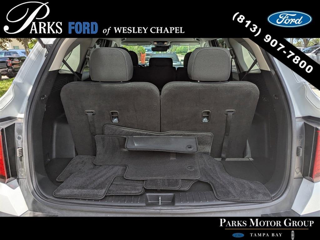 used 2023 Kia Sorento car, priced at $23,466