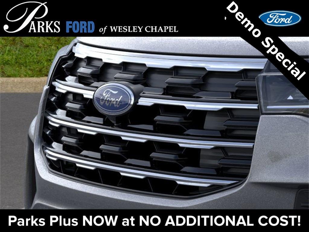 new 2025 Ford Explorer car, priced at $35,092