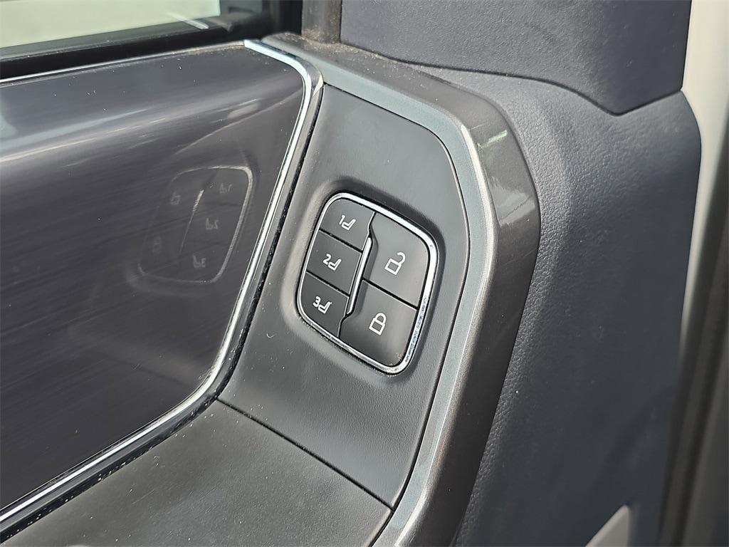 used 2022 Ford F-150 car, priced at $41,894