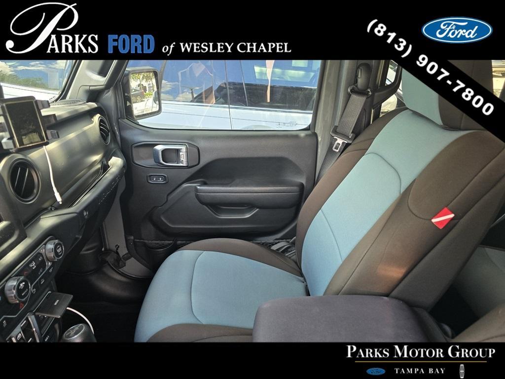 used 2022 Jeep Wrangler Unlimited car, priced at $35,123