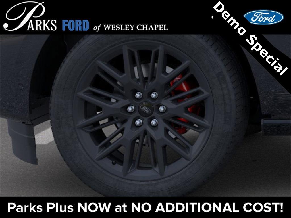 new 2025 Ford Expedition car, priced at $80,779