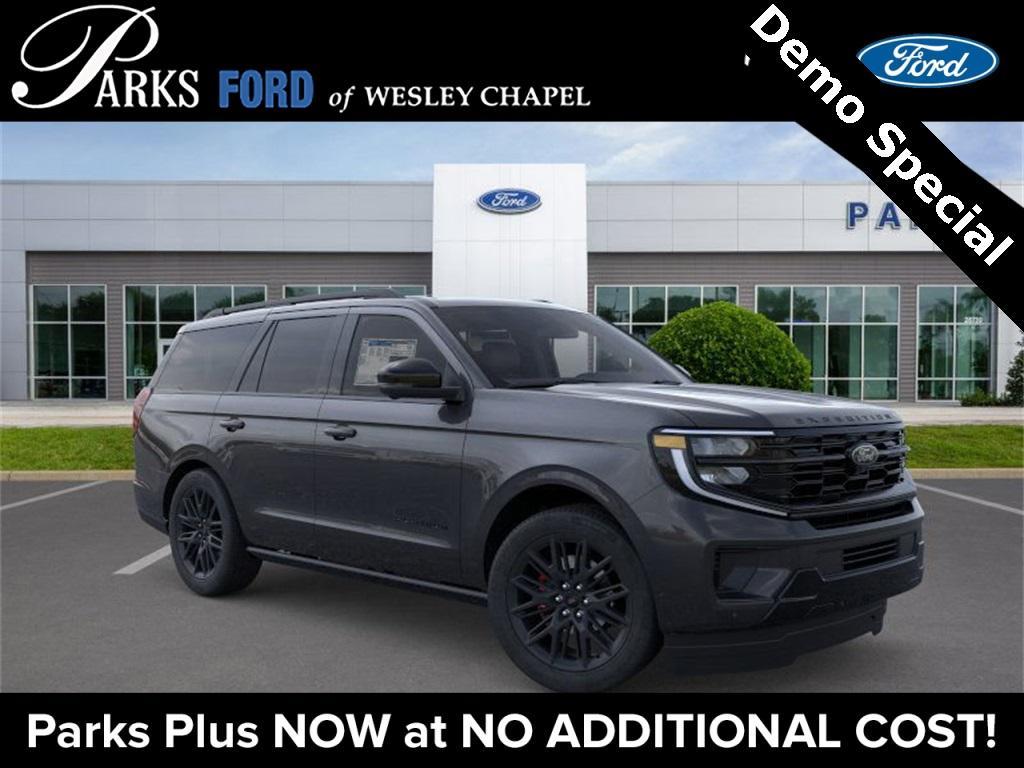 new 2025 Ford Expedition car, priced at $78,279