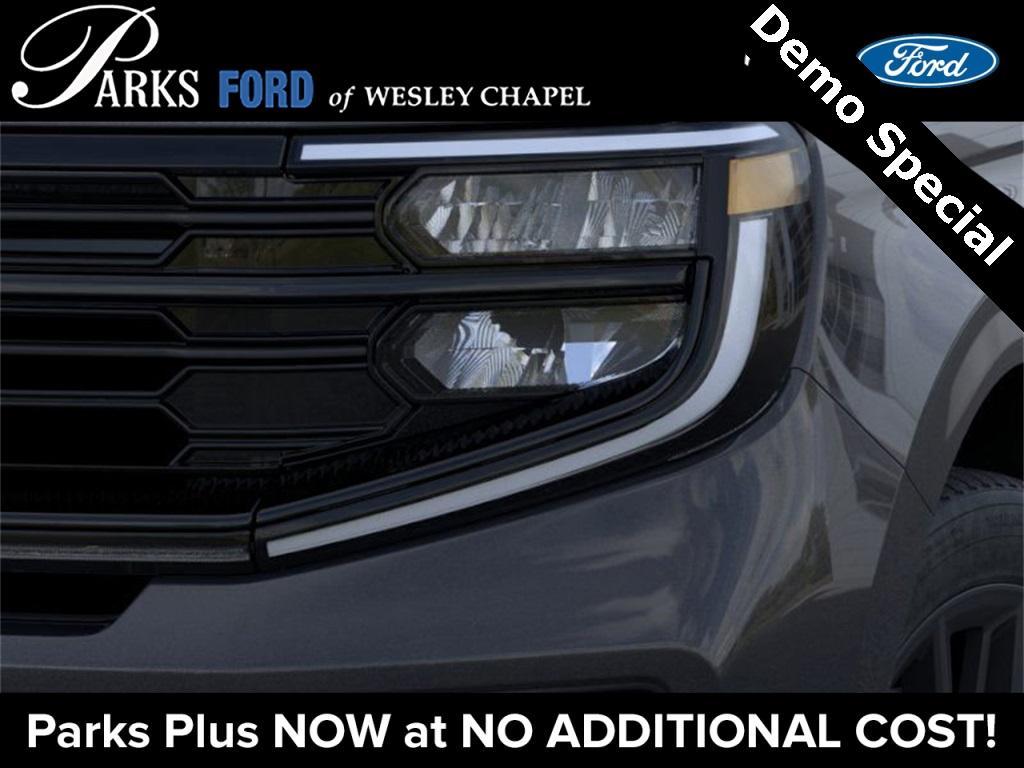 new 2025 Ford Expedition car, priced at $80,779
