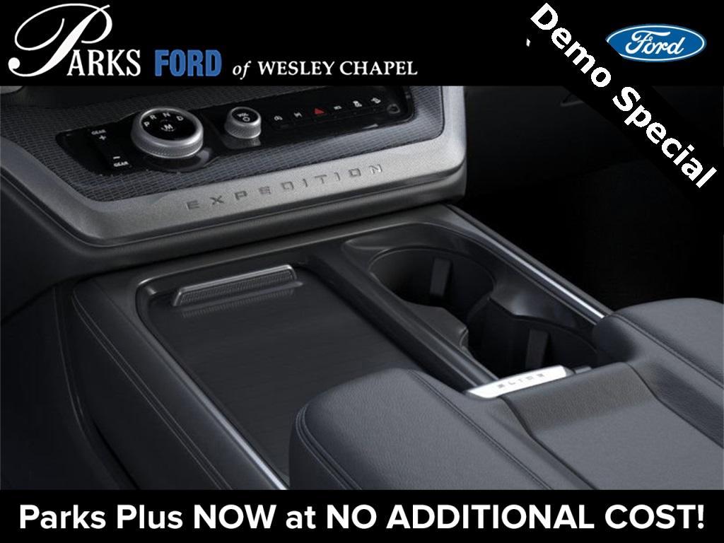new 2025 Ford Expedition car, priced at $80,779