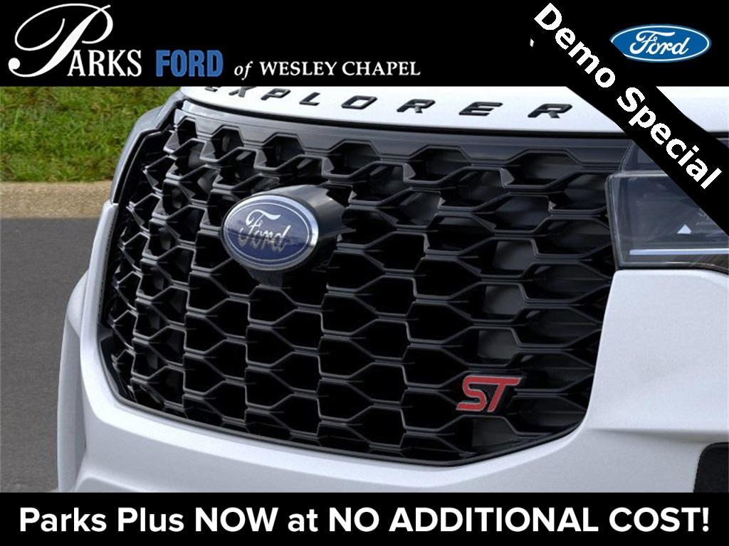 new 2025 Ford Explorer car, priced at $55,400