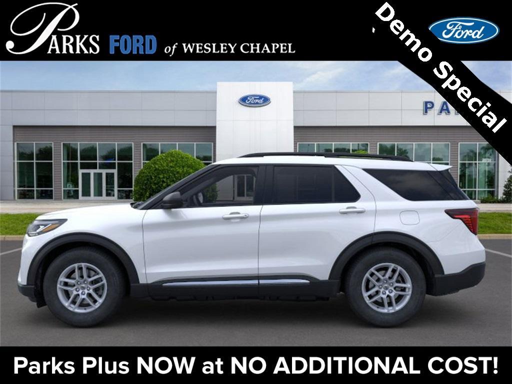 new 2025 Ford Explorer car, priced at $40,267