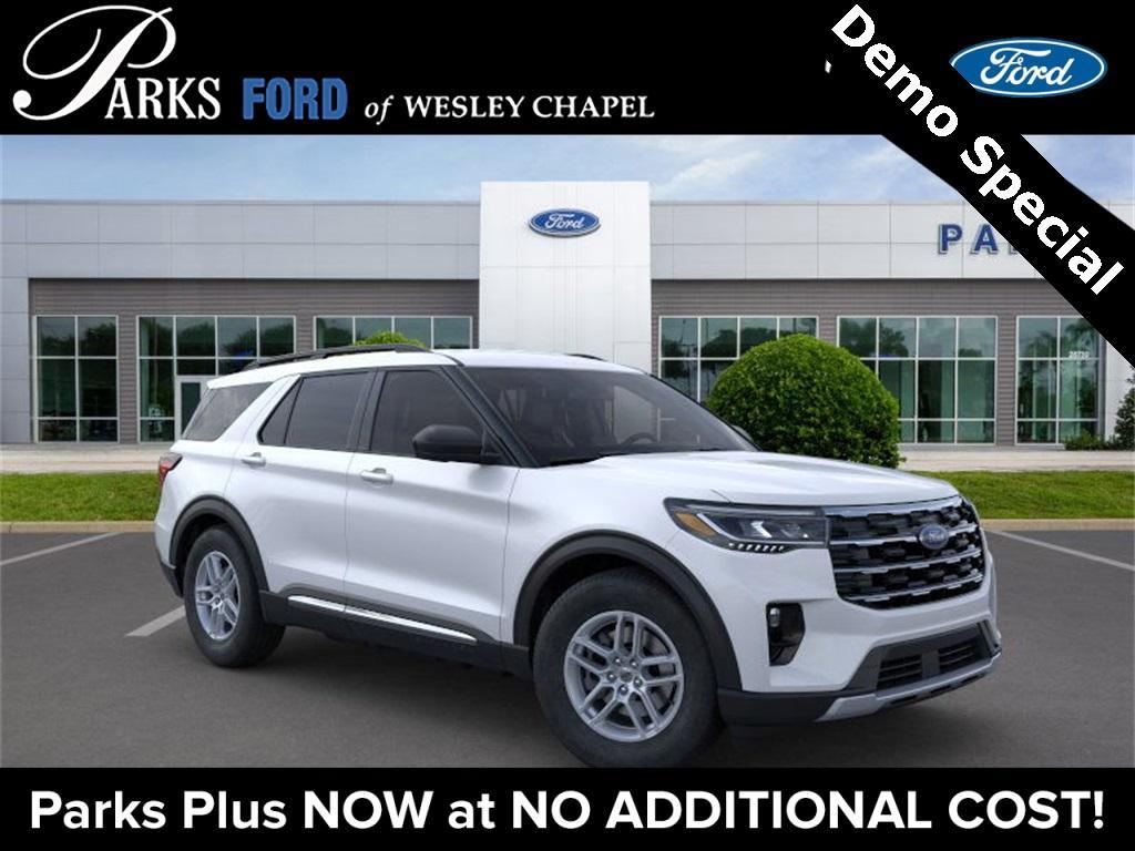 new 2025 Ford Explorer car, priced at $40,267