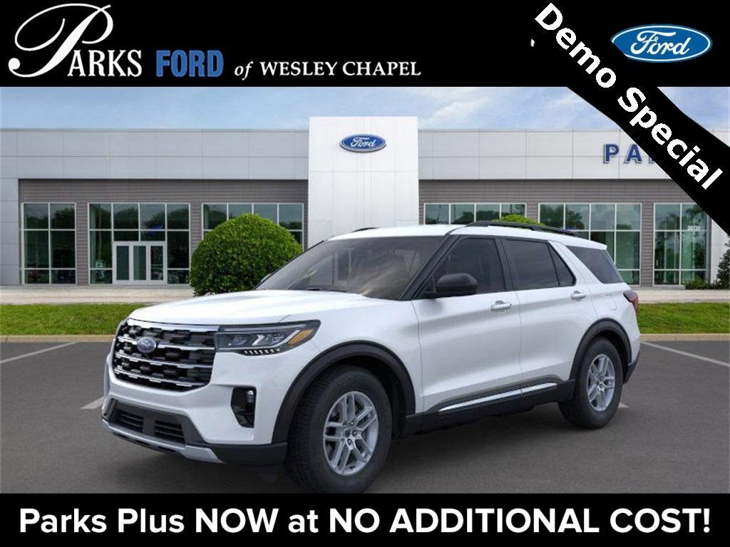 new 2025 Ford Explorer car, priced at $40,267