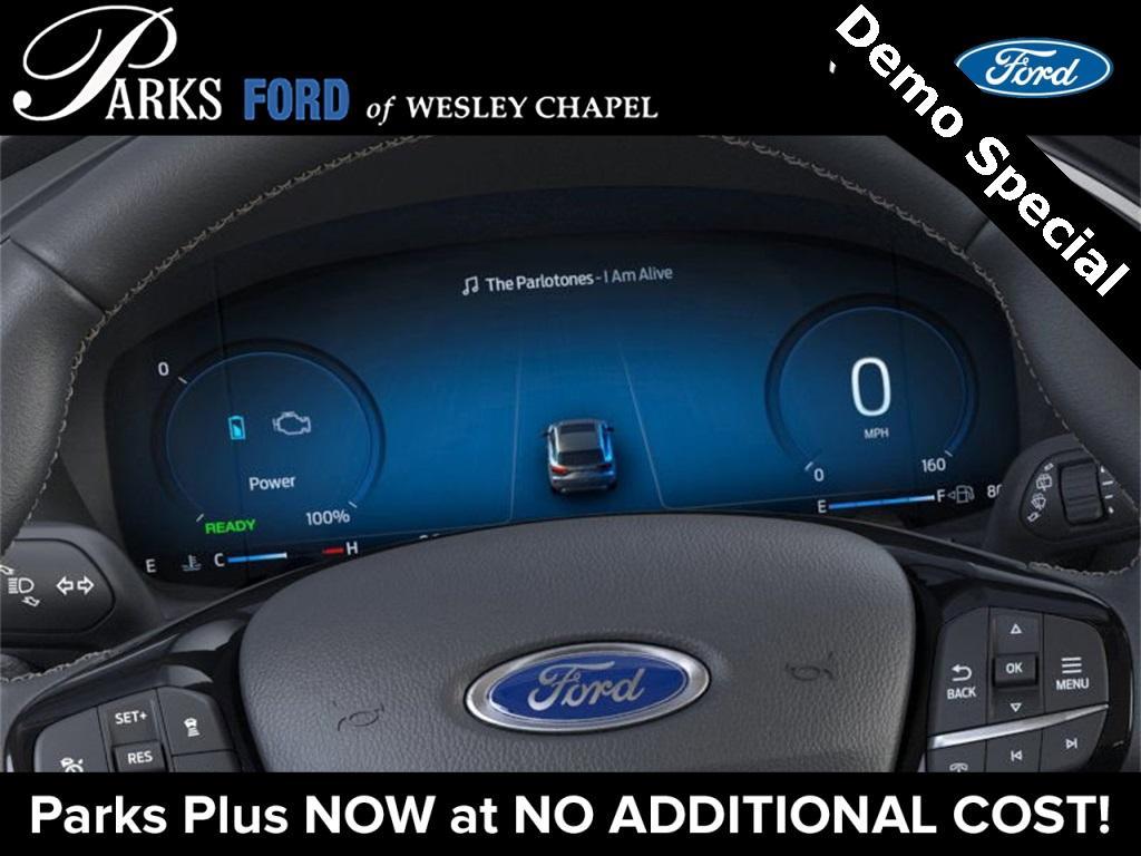 new 2025 Ford Escape car, priced at $33,724