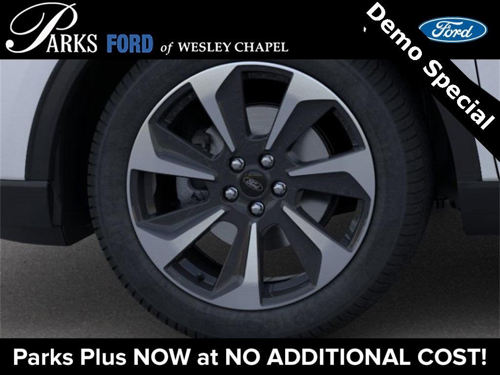 new 2025 Ford Escape car, priced at $32,484