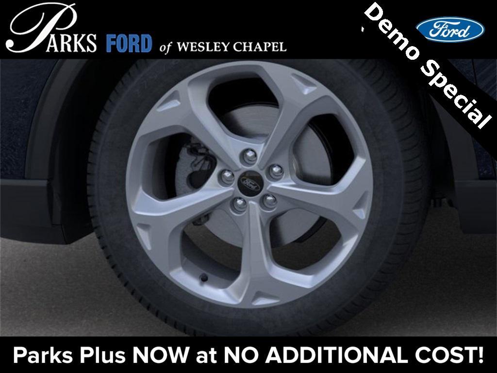 new 2025 Ford Escape car, priced at $31,069