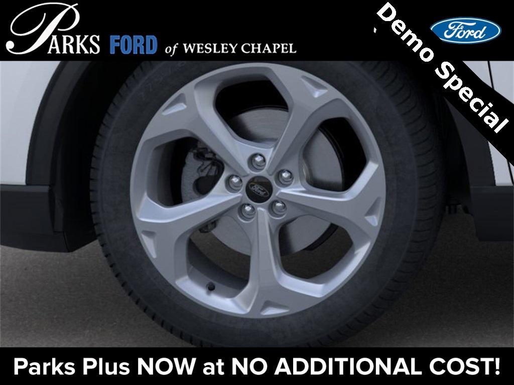 new 2025 Ford Escape car, priced at $30,879