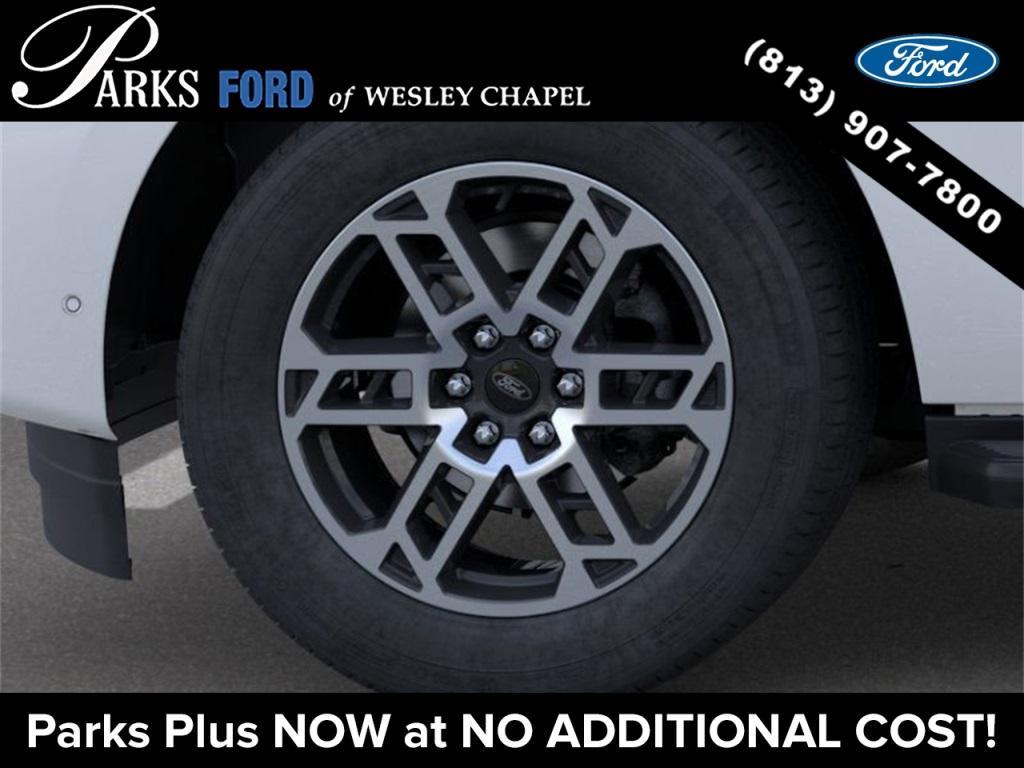 new 2025 Ford Expedition car, priced at $65,045
