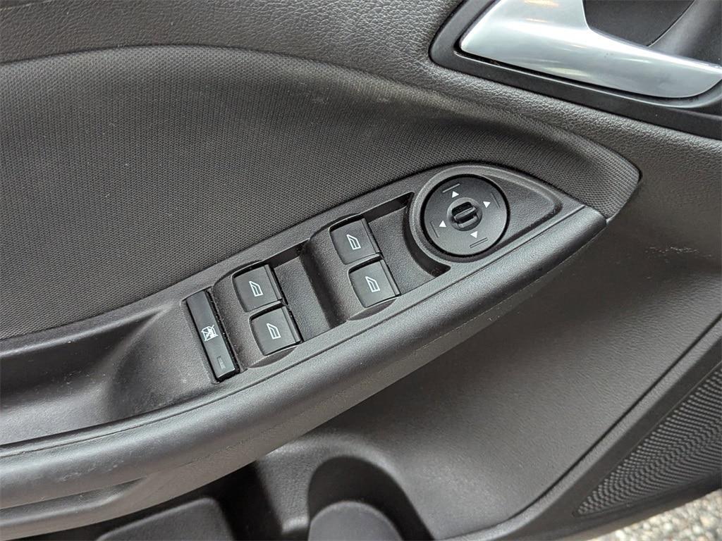 used 2016 Ford Focus car, priced at $6,837