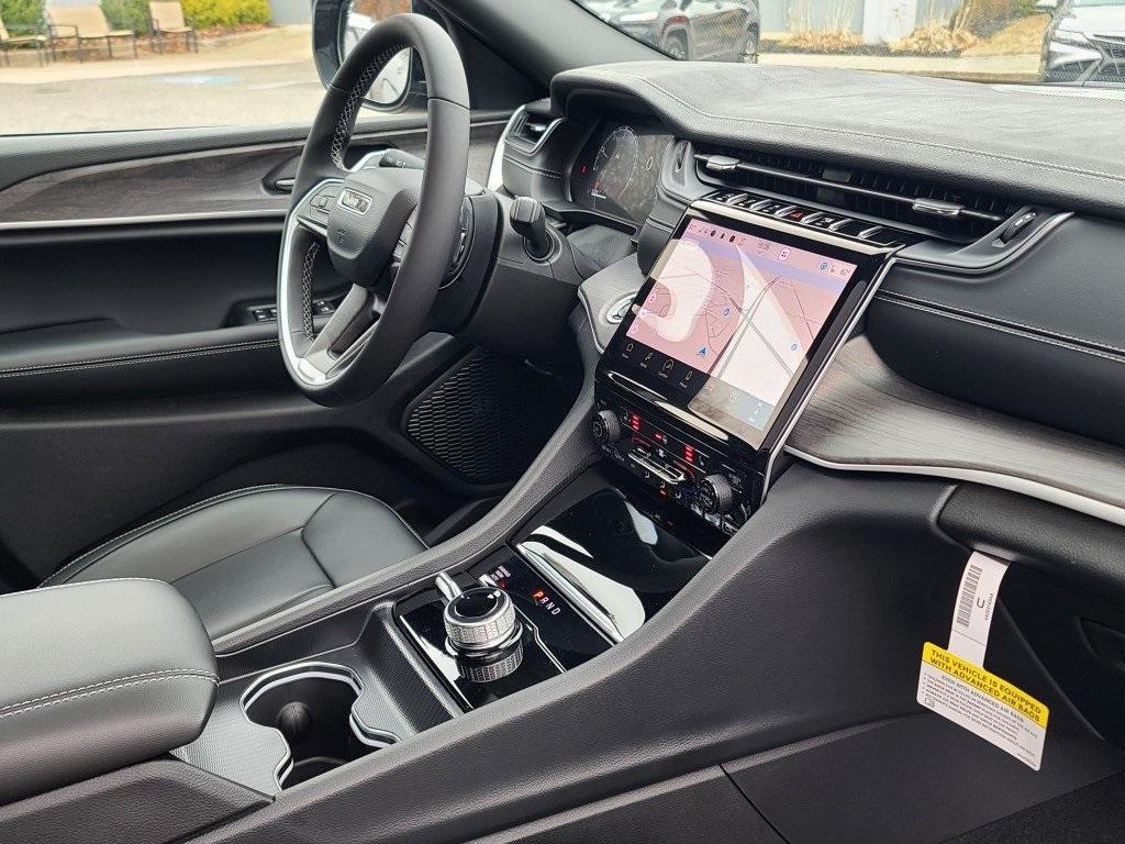 new 2025 Jeep Grand Cherokee L car, priced at $54,635