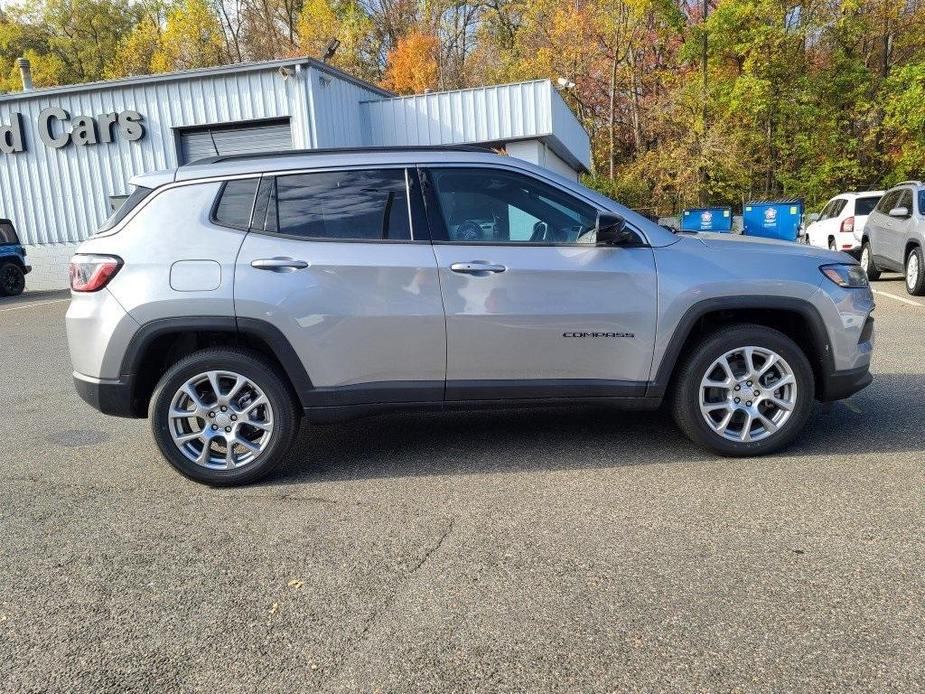 new 2024 Jeep Compass car, priced at $38,214