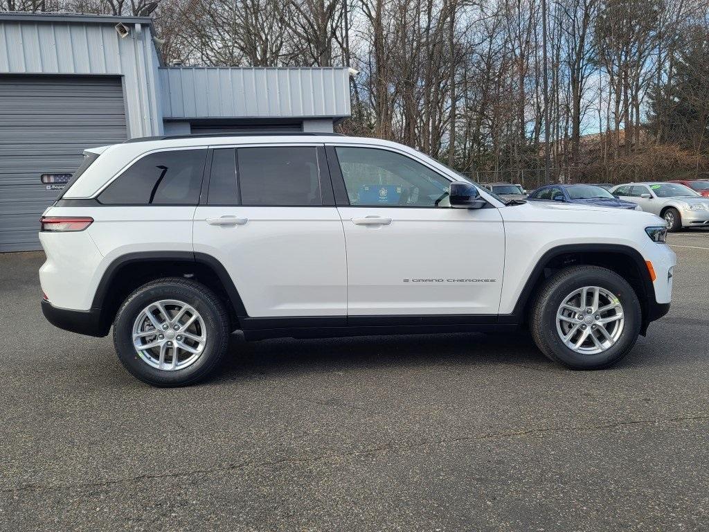 new 2025 Jeep Grand Cherokee car, priced at $41,870