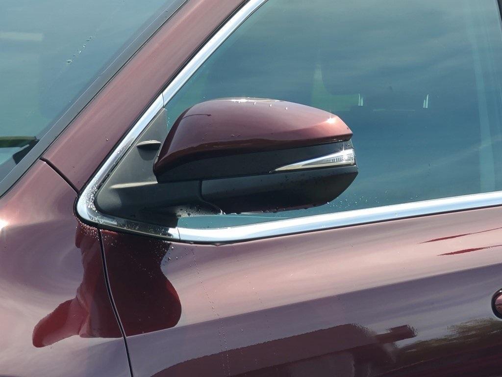 used 2019 Toyota Highlander car, priced at $26,000