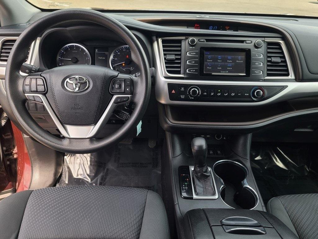 used 2019 Toyota Highlander car, priced at $26,000