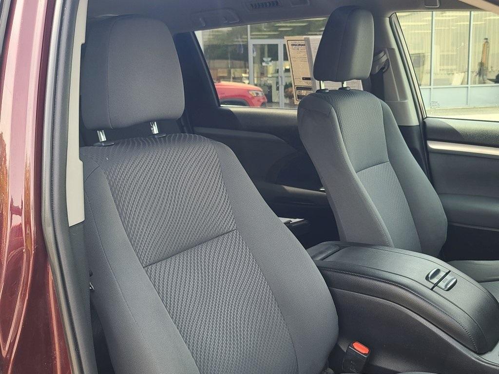used 2019 Toyota Highlander car, priced at $26,000