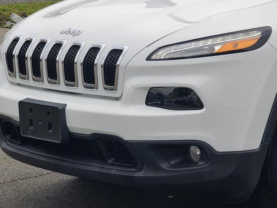 used 2017 Jeep Cherokee car, priced at $13,900