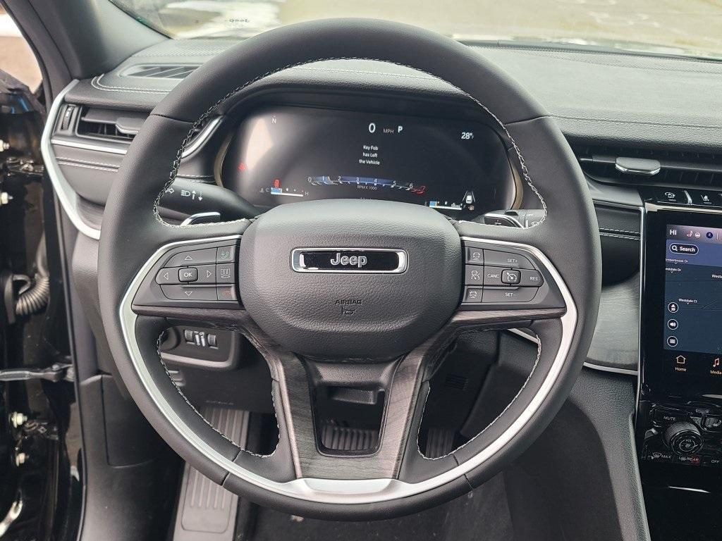 new 2025 Jeep Grand Cherokee car, priced at $47,520