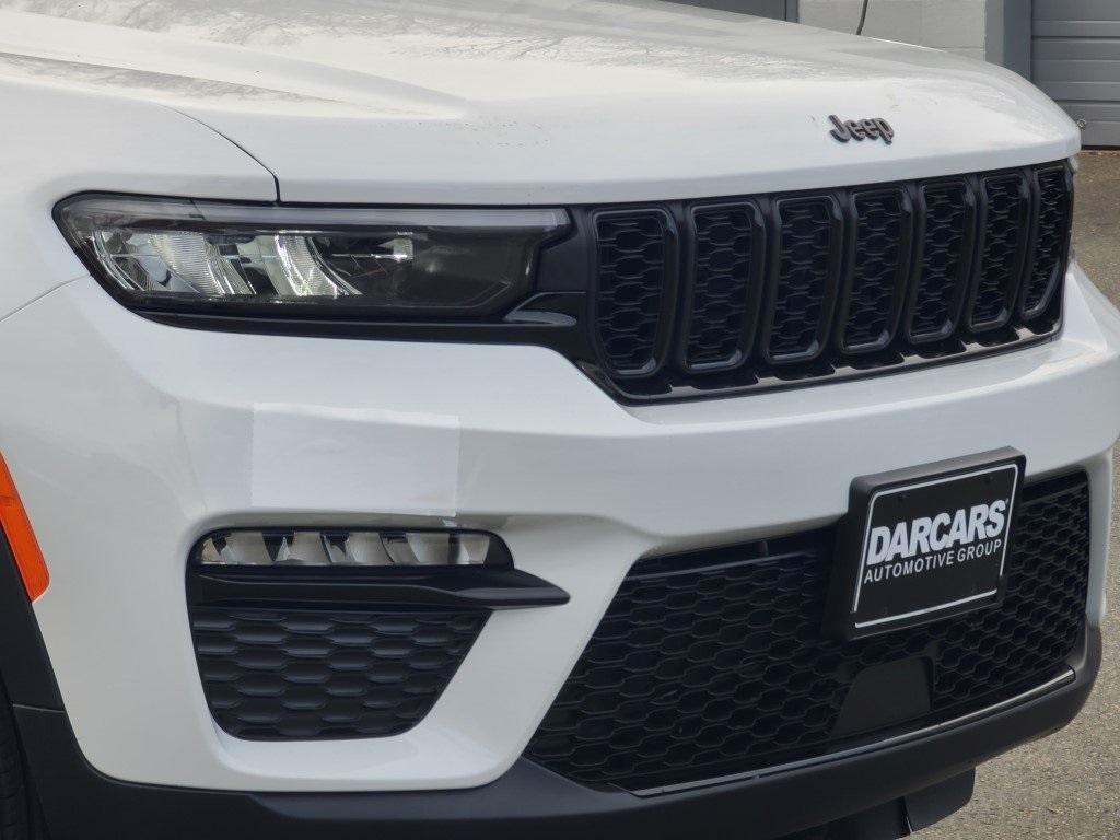 new 2025 Jeep Grand Cherokee car, priced at $46,925