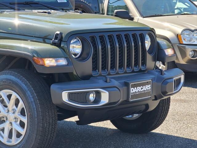 new 2023 Jeep Gladiator car, priced at $44,916