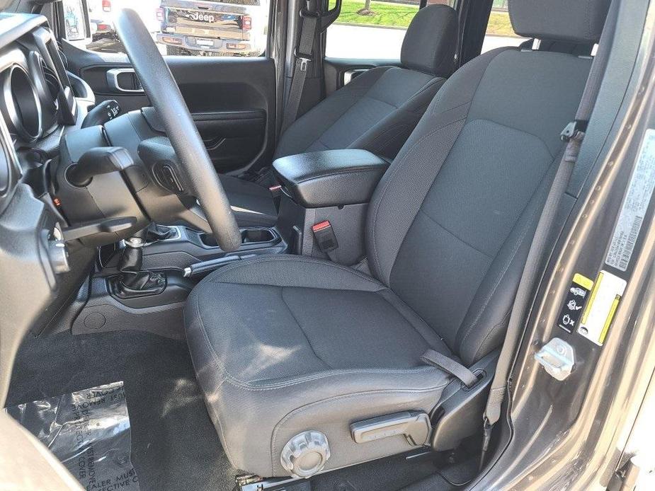 used 2022 Jeep Wrangler Unlimited car, priced at $32,499