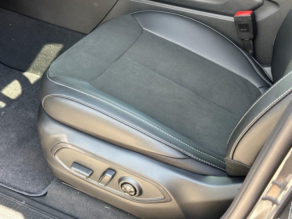 new 2025 Jeep Grand Cherokee car