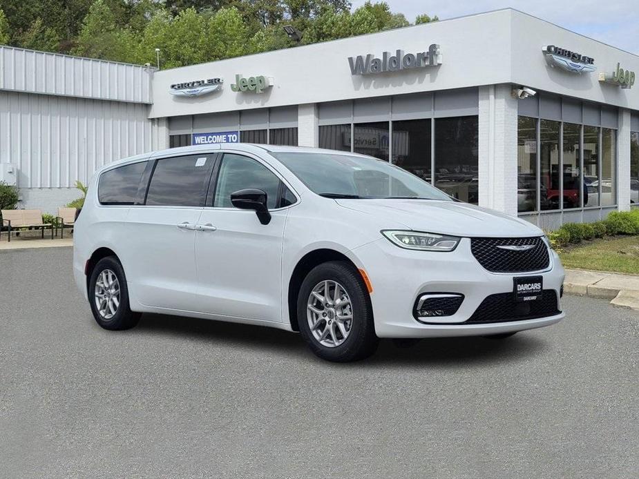 new 2024 Chrysler Pacifica car, priced at $49,445