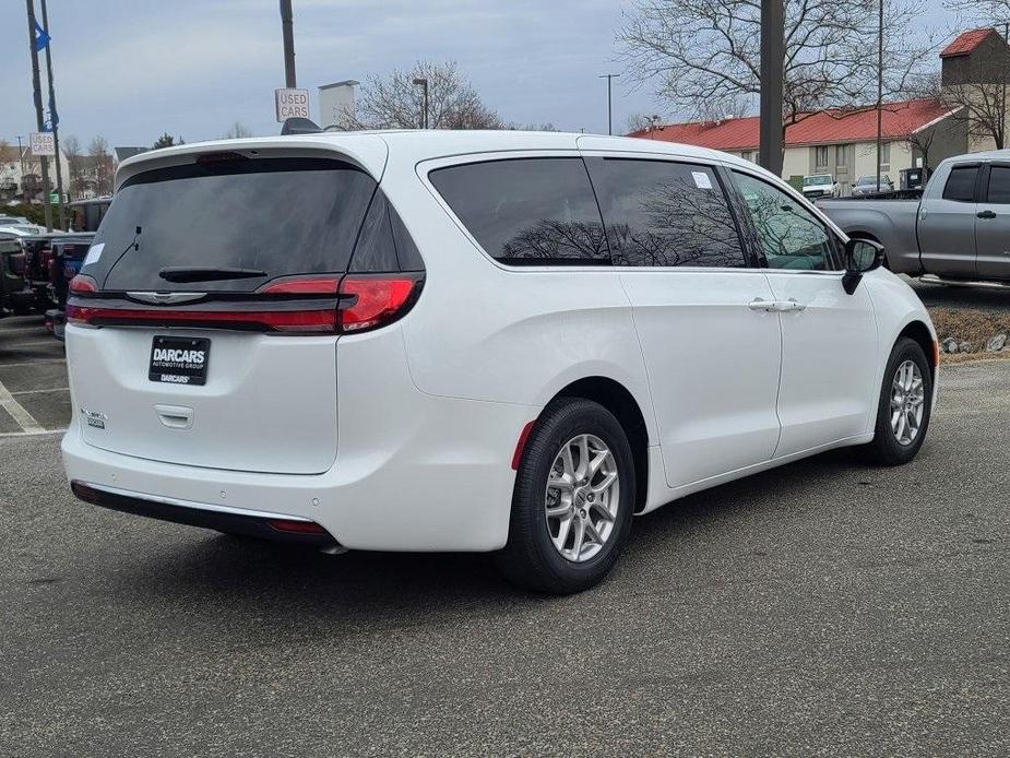 new 2024 Chrysler Pacifica car, priced at $50,445