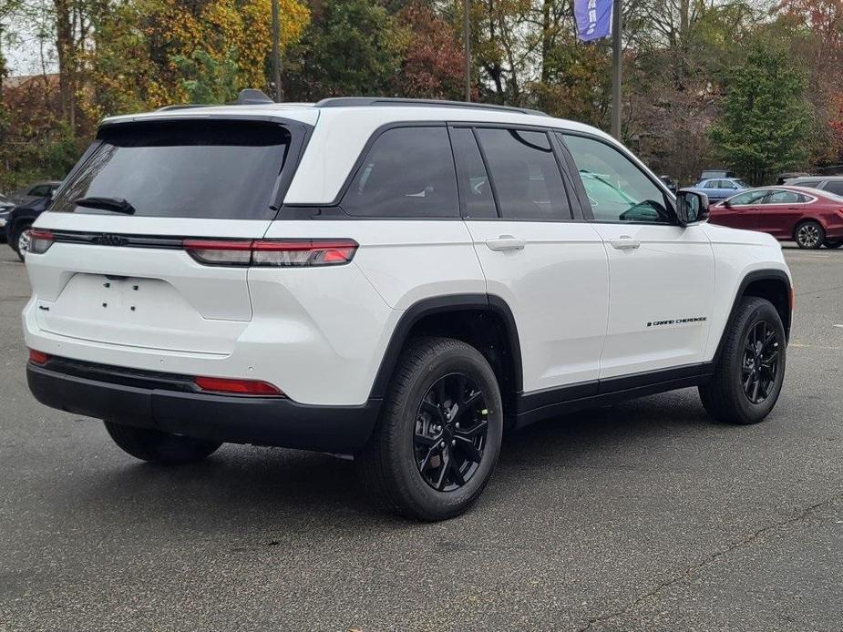 new 2025 Jeep Grand Cherokee car, priced at $45,430