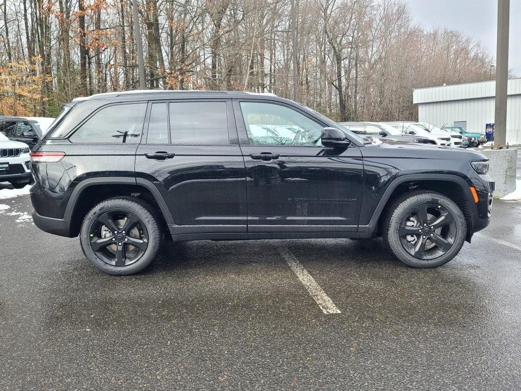 new 2025 Jeep Grand Cherokee car, priced at $54,735