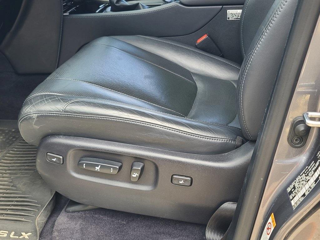 used 2018 Lexus LX 570 car, priced at $55,402