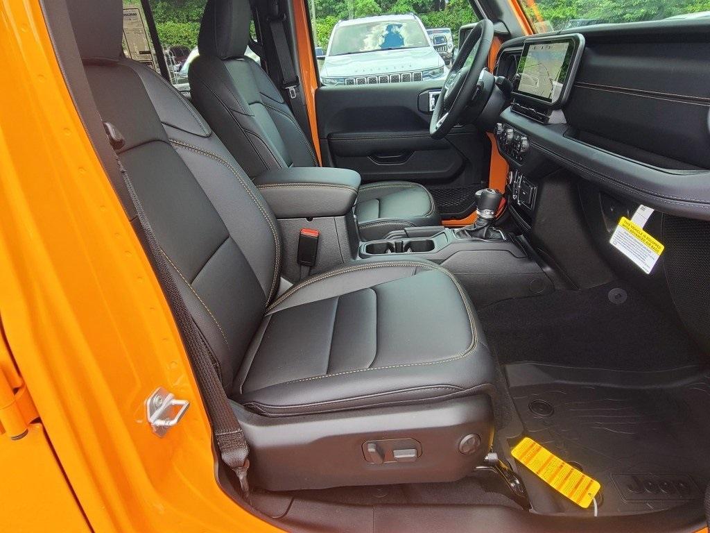 new 2025 Jeep Wrangler car, priced at $55,722