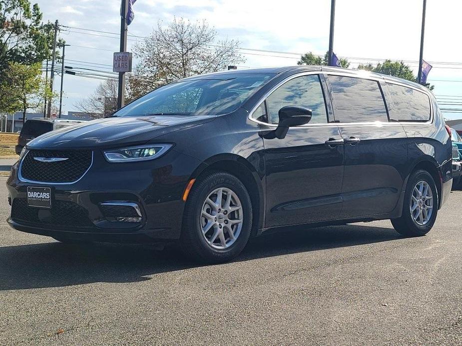 used 2023 Chrysler Pacifica car, priced at $23,450