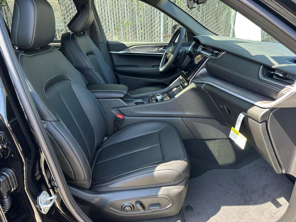 new 2025 Jeep Grand Cherokee L car, priced at $46,521