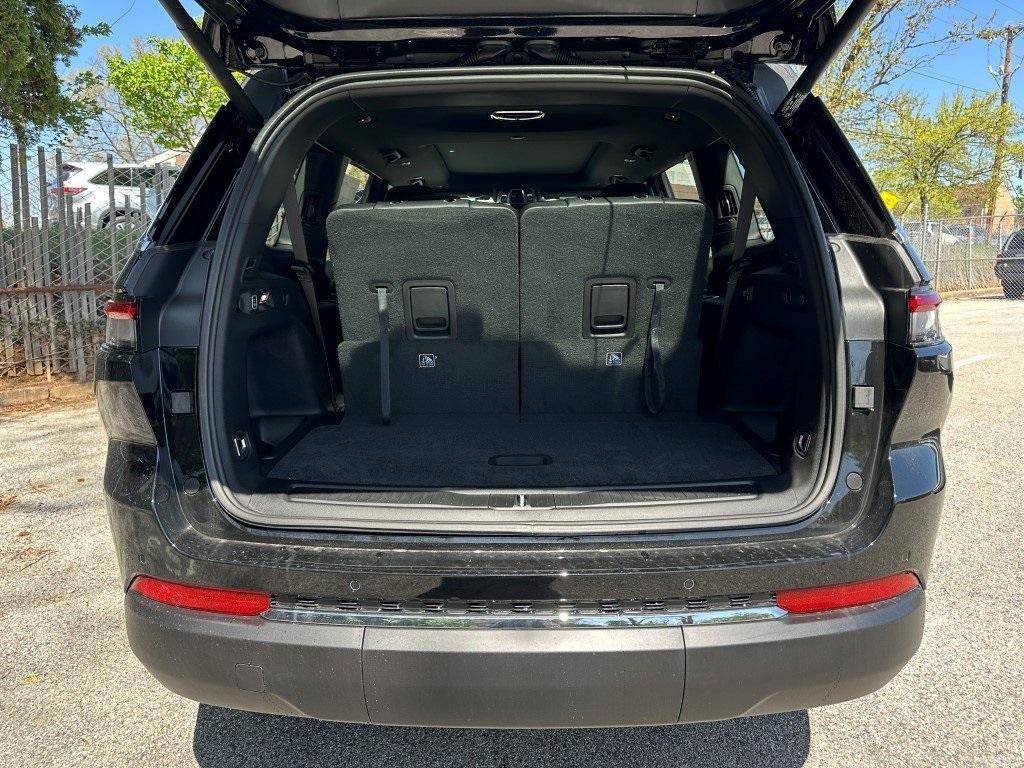 new 2025 Jeep Grand Cherokee L car, priced at $46,521
