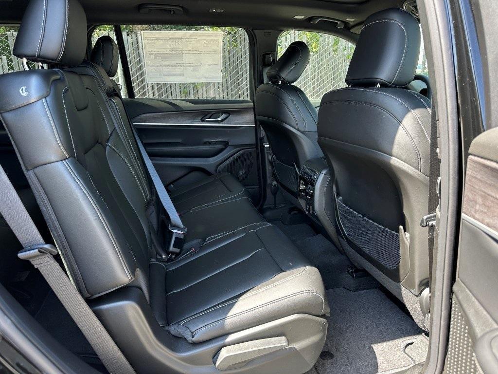 new 2025 Jeep Grand Cherokee L car, priced at $46,521