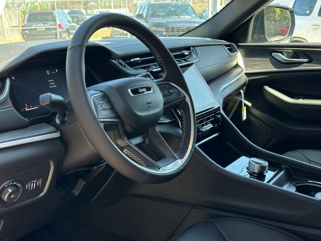new 2025 Jeep Grand Cherokee L car, priced at $46,521