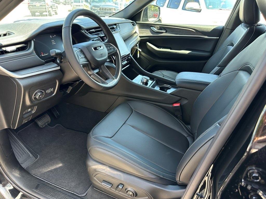 new 2025 Jeep Grand Cherokee L car, priced at $46,521