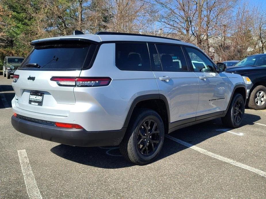 new 2024 Jeep Grand Cherokee L car, priced at $44,000