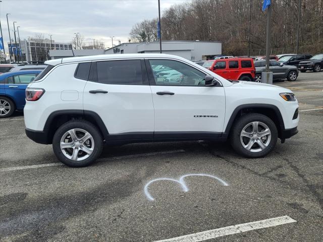 new 2024 Jeep Compass car, priced at $26,799