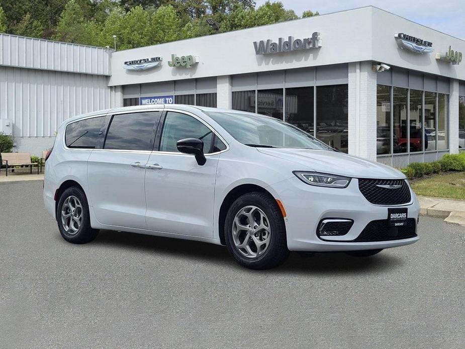 new 2024 Chrysler Pacifica car, priced at $51,370