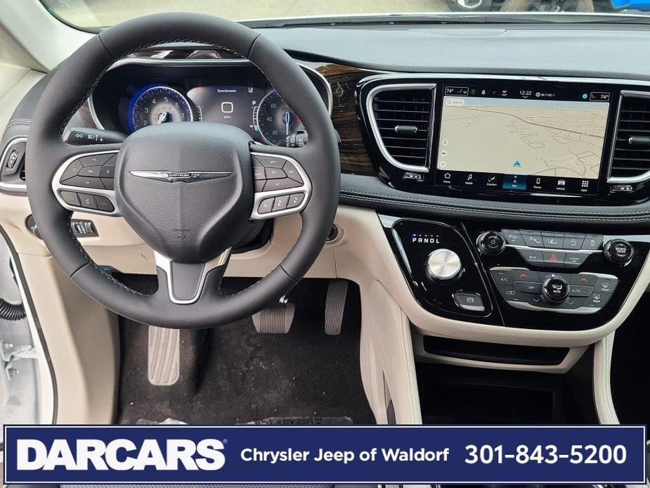 new 2024 Chrysler Pacifica car, priced at $41,887