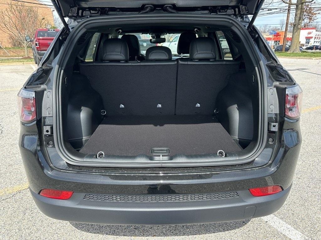 new 2025 Jeep Compass car, priced at $29,289