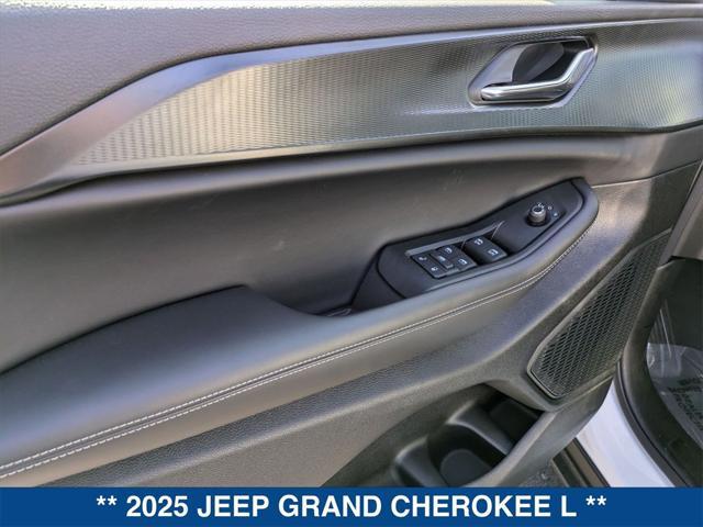 new 2025 Jeep Grand Cherokee L car, priced at $44,657